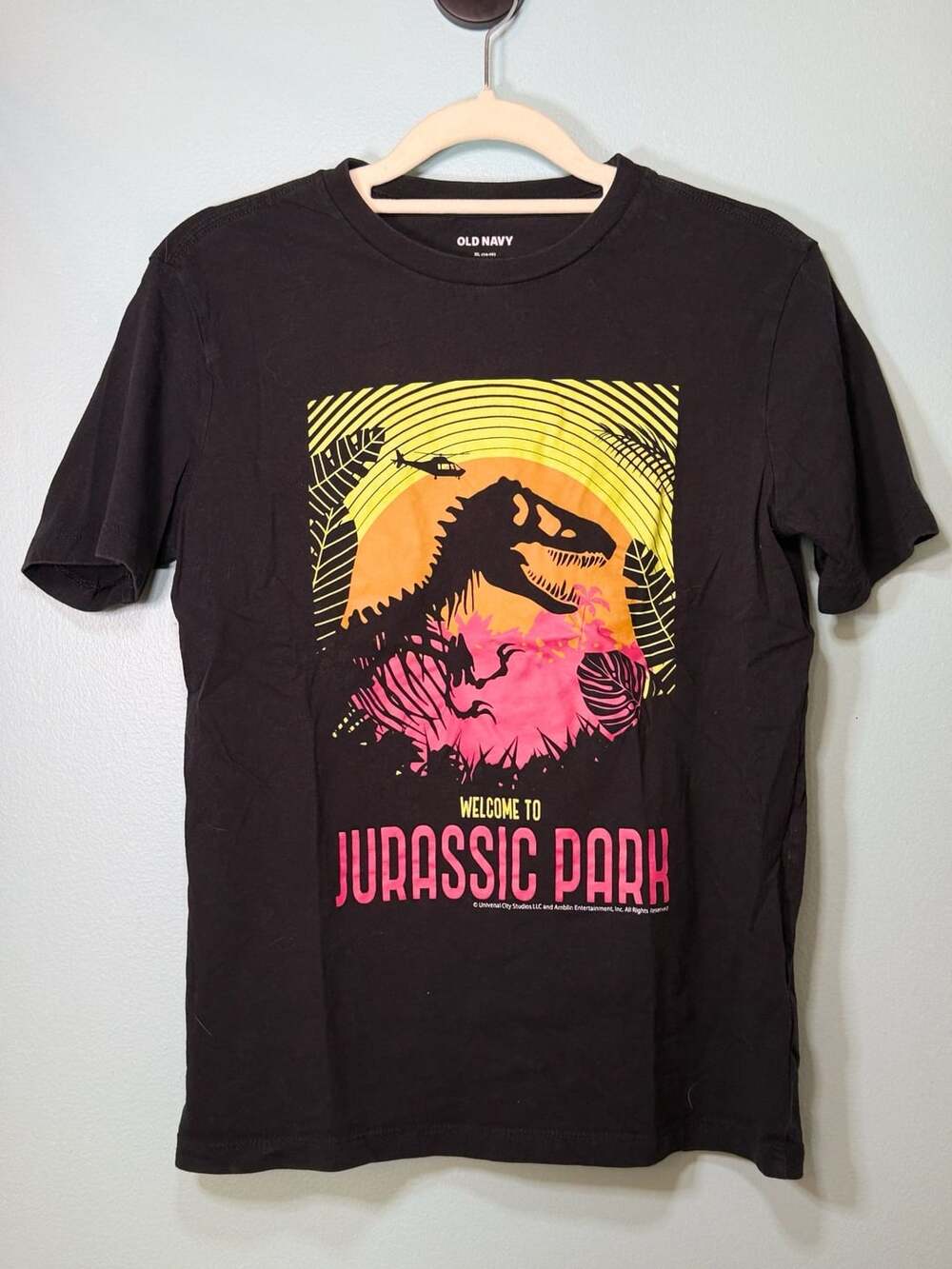 Old Navy Jurassic Park T-Shirt Size XL (14-16) Black Graphic Tee